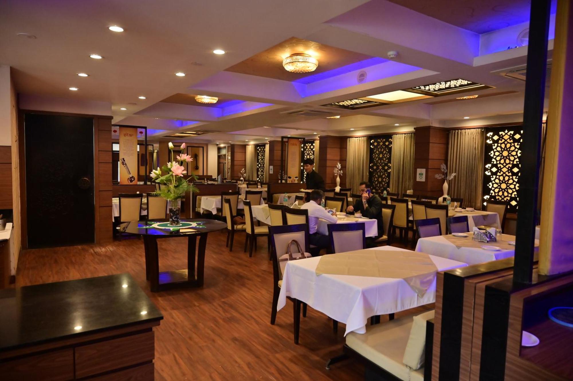 Hotel Ambience Excellency, Wakad, Pune Pimpri-Chinchwad Exterior foto