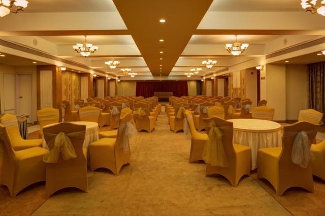 Hotel Ambience Excellency, Wakad, Pune Pimpri-Chinchwad Exterior foto